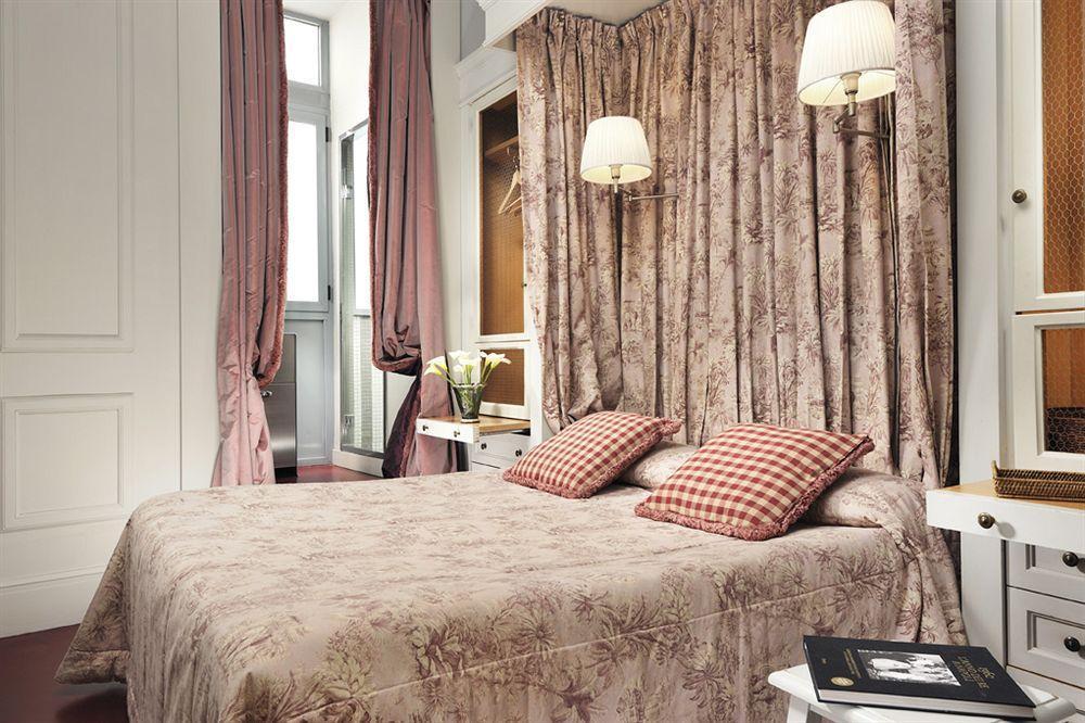 Casa Heberart Guest House Sistina Rome Exterior photo