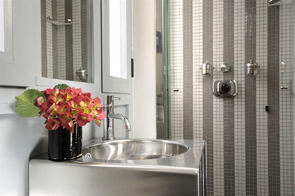 Casa Heberart Guest House Sistina Rome Exterior photo