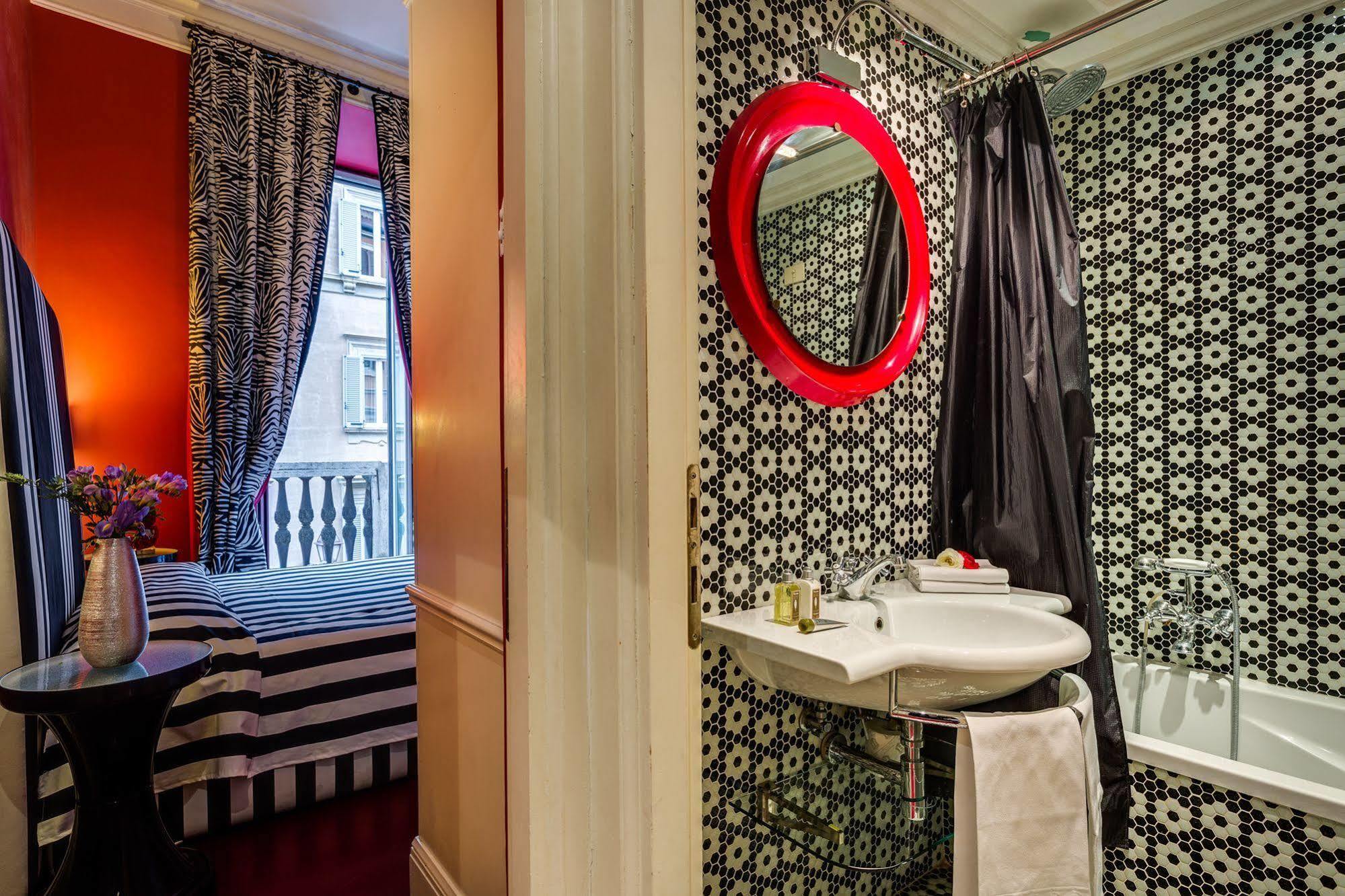 Casa Heberart Guest House Sistina Rome Exterior photo